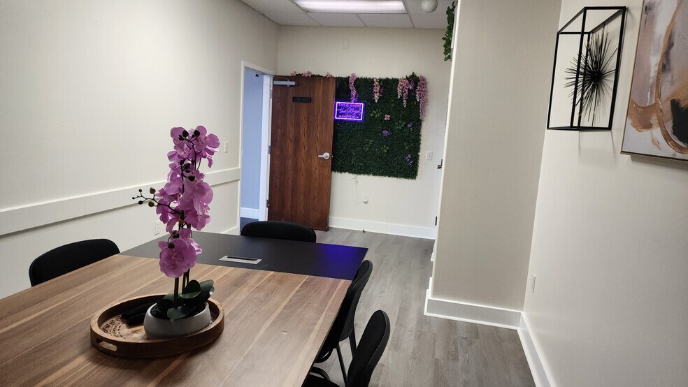More Photos Of 43344 Highway 27, Davenport Coworking Space