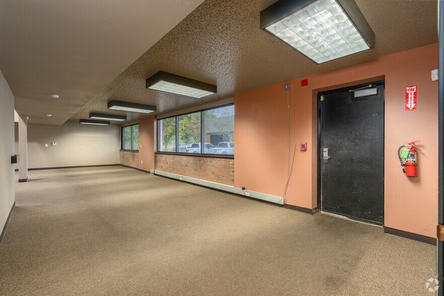 More Photos Of 10304 Placer Ln, Sacramento Office For Sale