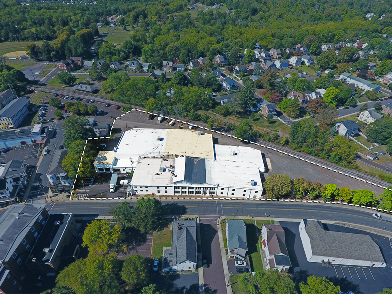 More Photos Of 220 N Main St, Sellersville Manufacturing For Lease