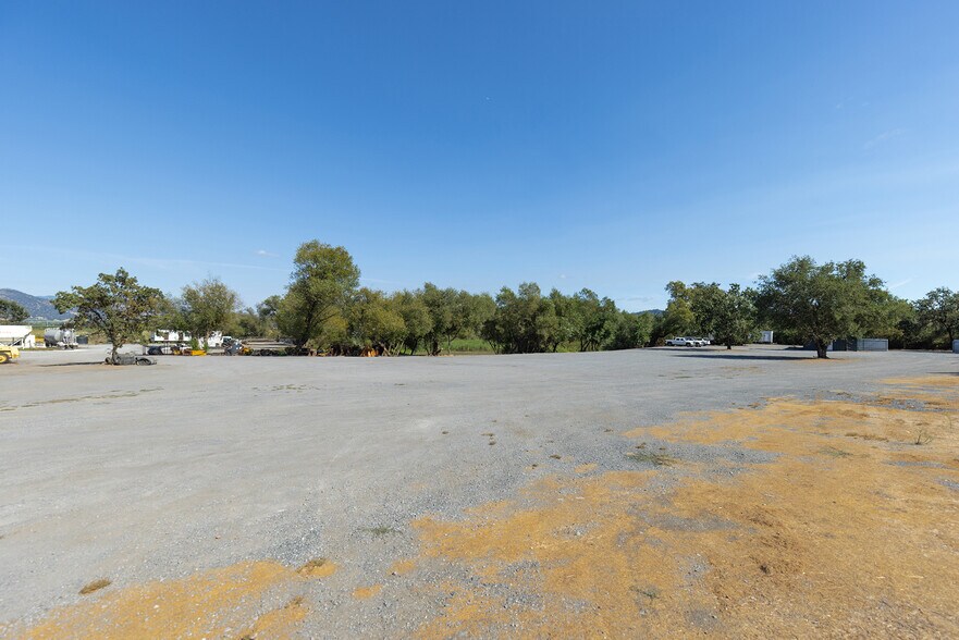More Photos Of 18184 Geyserville Ave, Geyserville Industrial For Sale