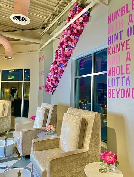 More Photos Of 7121 Leesburg Pike, Falls Church Storefront Retail Office For Sale