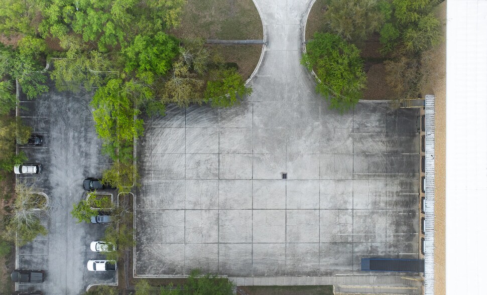 More Photos Of 1030 Ellis Rd N, Jacksonville Warehouse For Lease