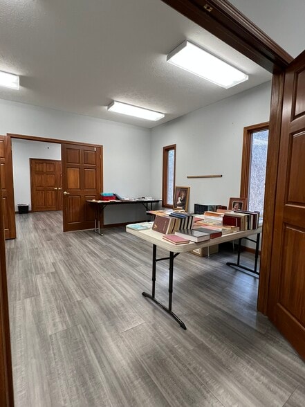 More Photos Of 5150 Moller Rd, Indianapolis Religious Facility For Sale