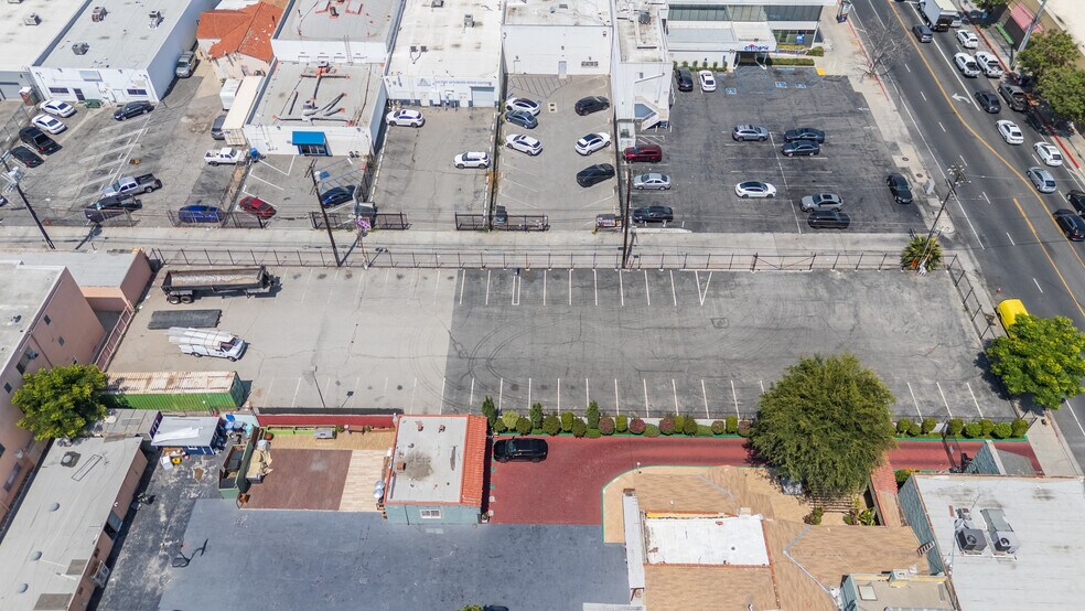 More Photos Of 14430 Vanowen St, Van Nuys Land For Sale