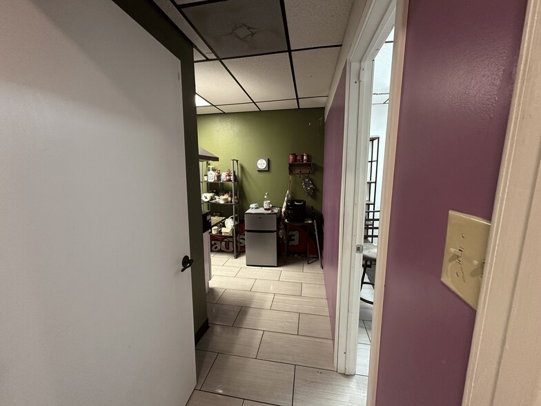 More Photos Of 1208-1218 FM 78, Schertz Freestanding For Lease