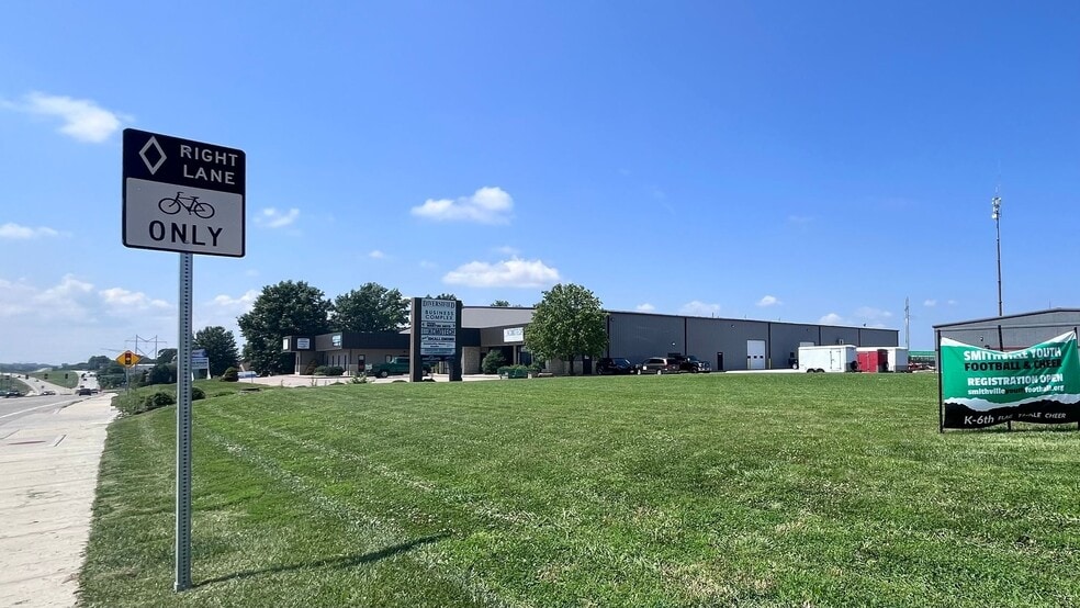 More Photos Of 1500 S 169 Hwy, Smithville Manufacturing For Lease