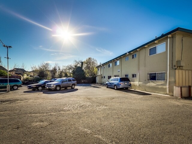 More Photos Of 314-324 105th Ave, Oakland Apartments For Sale