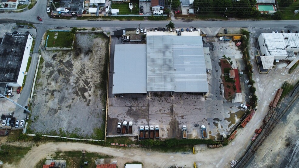 More Photos Of 8600 NW 36th Ave, Miami Manufacturing For Lease