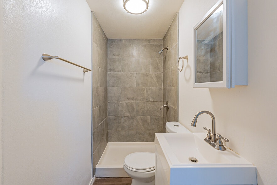 More Photos Of 1425 E Roosevelt St, Phoenix Apartments For Sale