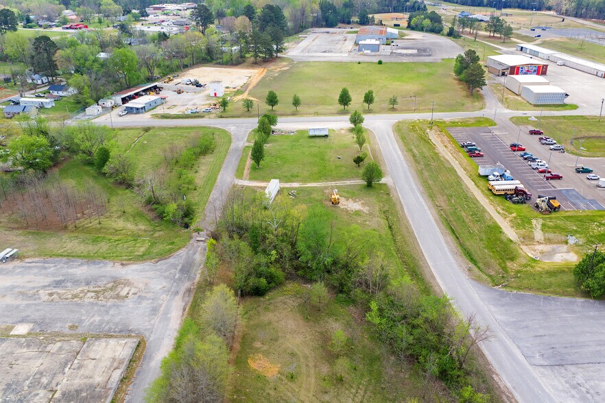 More Photos Of 0 9th Street, Parsons Land For Sale