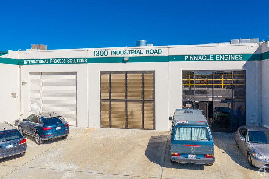 More Photos Of 1300 Industrial Rd, San Carlos Research And Development For Lease