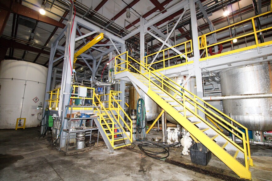 More Photos Of 5640 44th Ave S, Clinton Industrial For Sale