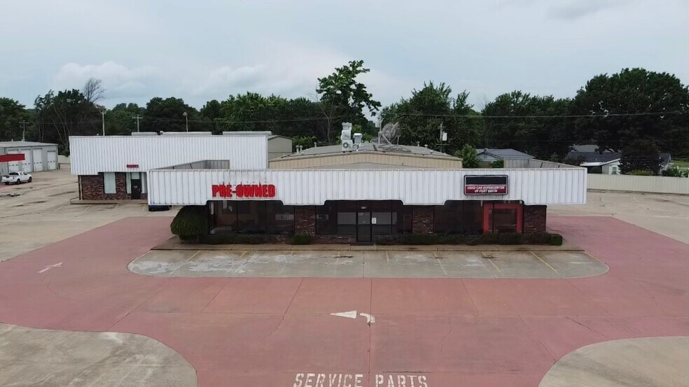 More Photos Of 8200 S US-71 Hwy, Fort Smith Auto Dealership For Sale