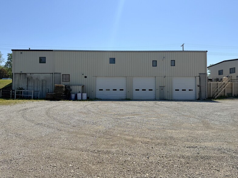 More Photos Of 305 N Mason St, Carrollton Office For Sale