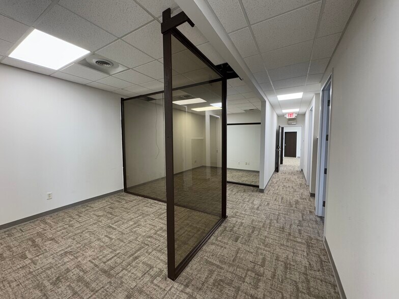 More Photos Of 3880 Holcomb Bridge Road, Norcross Office For Sale
