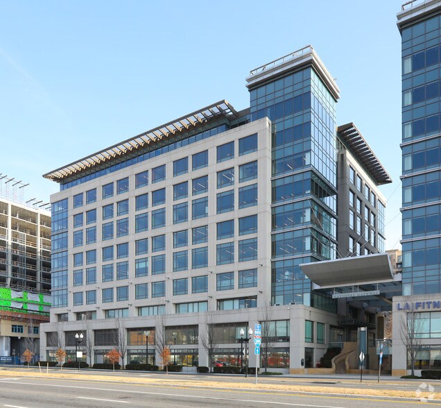 More Photos Of 3550 S Clark St, Arlington Office For Sale