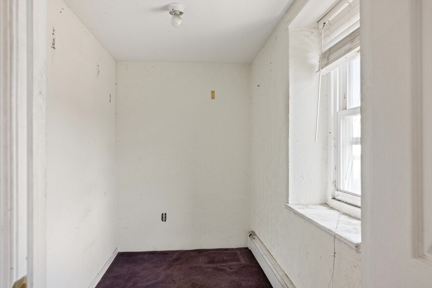 More Photos Of 7026 Ridge Ave, Philadelphia Storefront For Sale