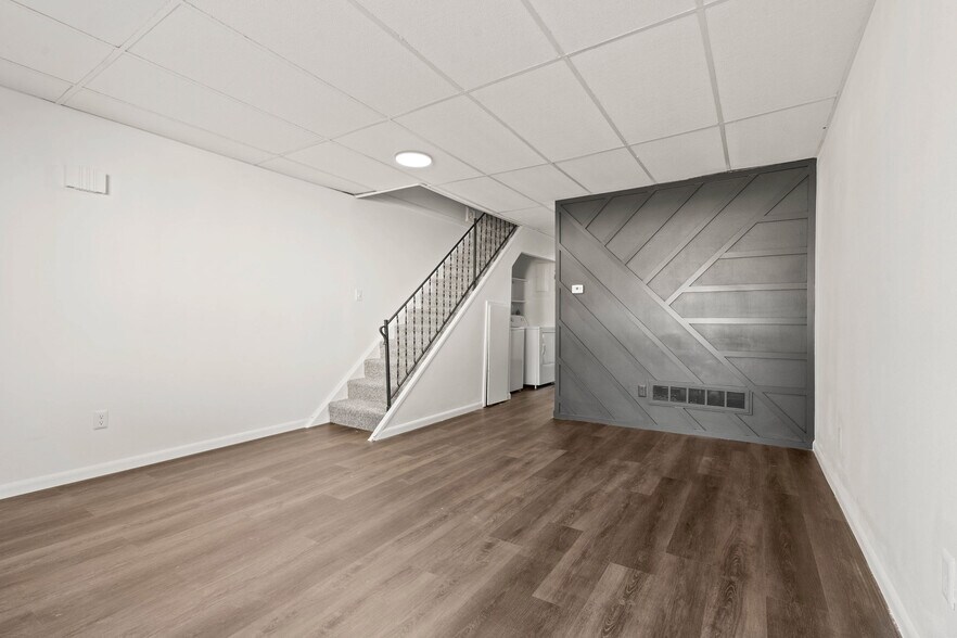 More Photos Of 701 Swan St, West Burlington Multifamily For Sale