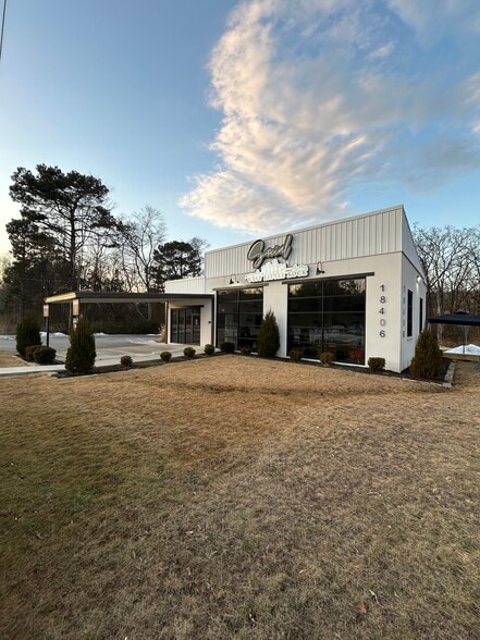 More Photos Of 18406 Cantrell Rd, Little Rock Freestanding For Lease