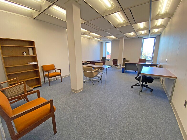 Primary Photo Of 800 N 3rd St, Harrisburg Office For Lease