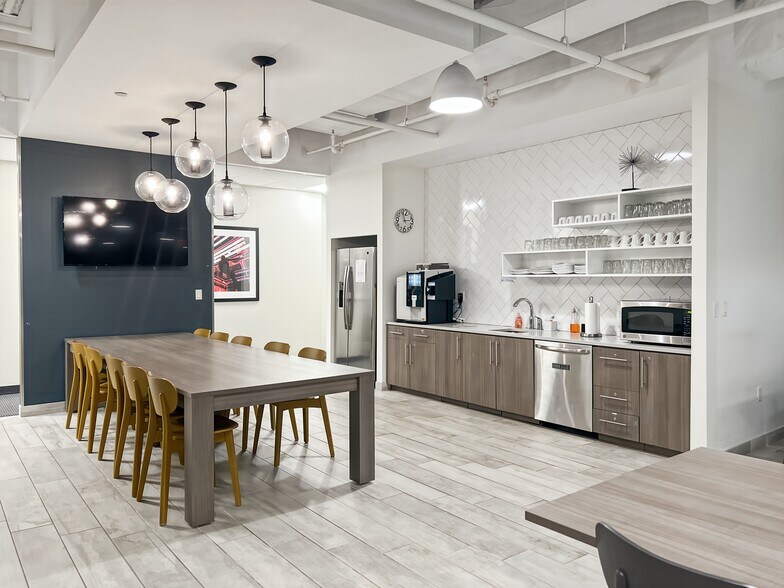 More Photos Of 830 Morris Tpke, Short Hills Coworking Space
