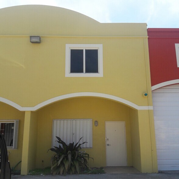 More Photos Of 13901 SW 143rd Ct, Miami Warehouse For Lease