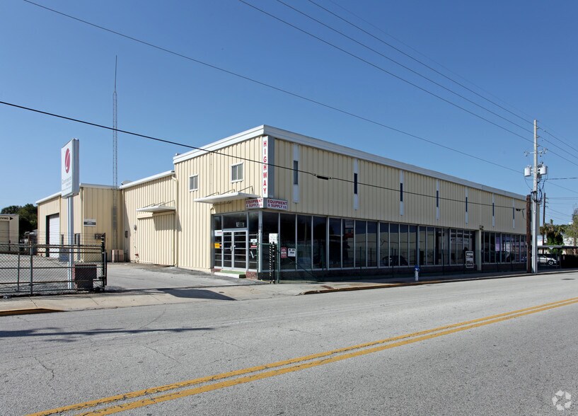 More Photos Of 1016 W Church St, Orlando Showroom For Lease