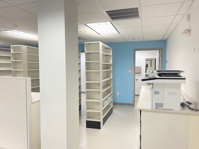 More Photos Of 340 Wood Rd, Braintree Medical For Lease
