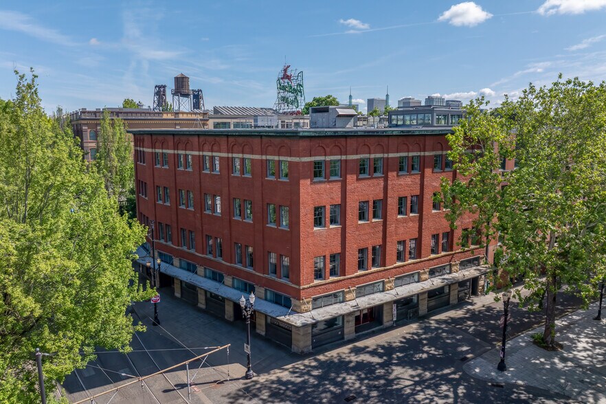 More Photos Of 45 SW Ankeny St, Portland Office For Sale