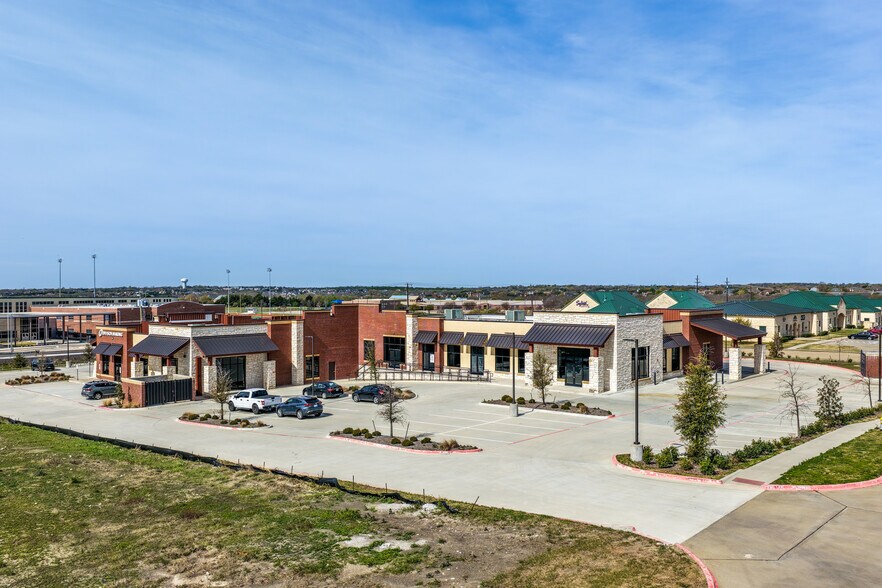 More Photos Of 6601 Horizon Rd, Heath General Retail For Lease