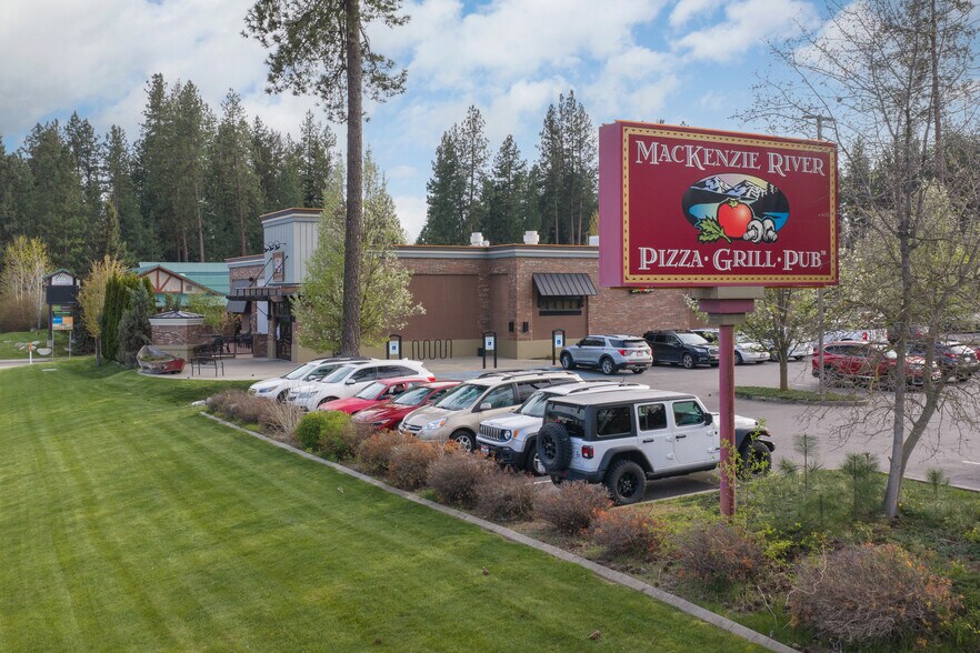 More Photos Of 405 W Canfield Ave, Coeur d'Alene Restaurant For Sale
