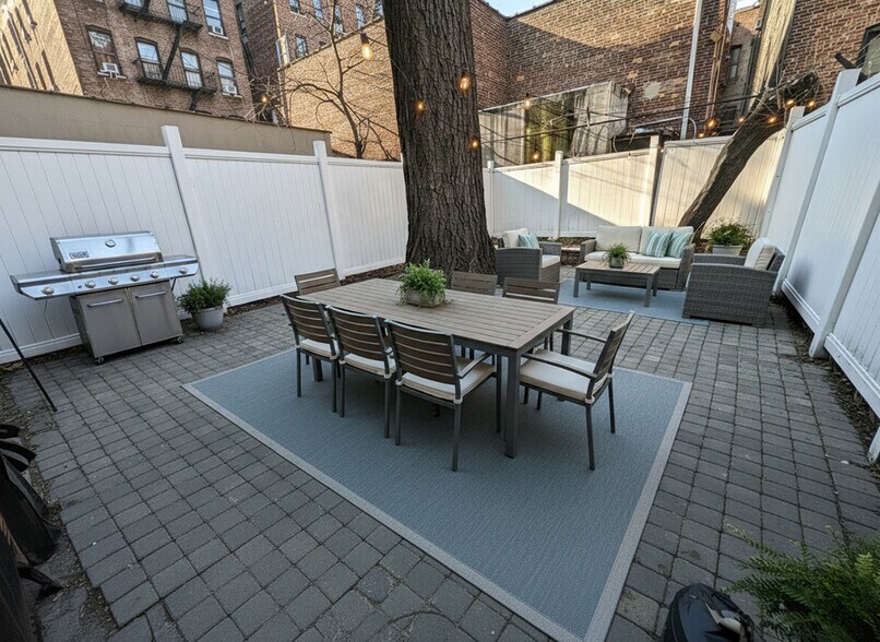 Primary Photo Of 605 W 179th St, New York Apartments For Lease