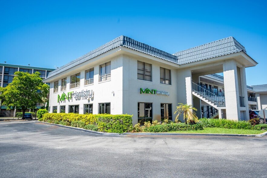 Primary Photo Of 1897 Palm Beach Lakes Blvd, West Palm Beach Medical For Sale