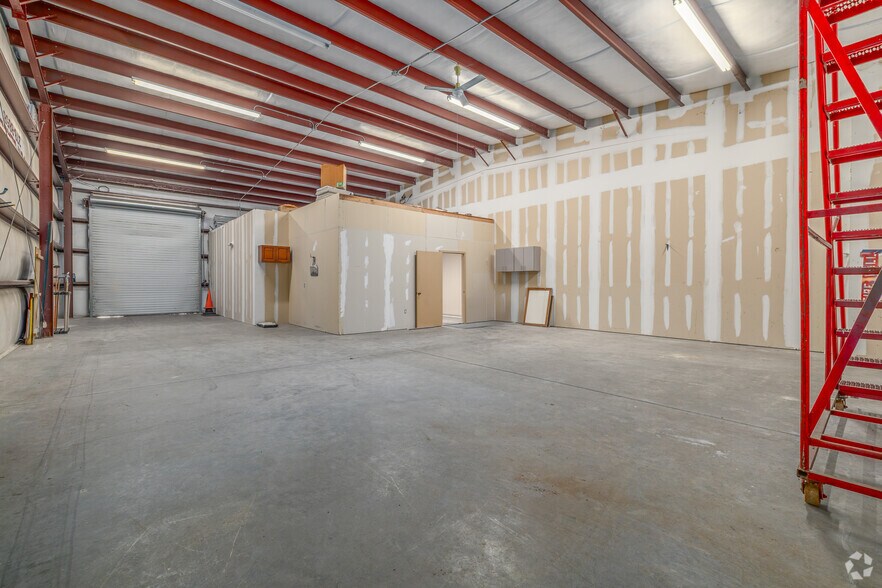 More Photos Of 1025-1045 Blanding Blvd, Orange Park Unknown For Lease