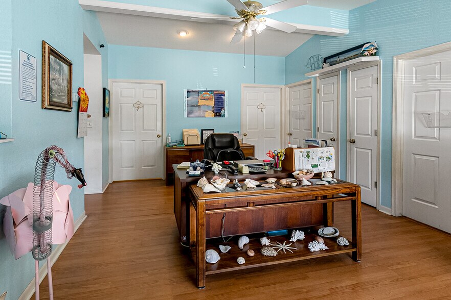 More Photos Of 5660 Micco Rd, Micco Office For Sale