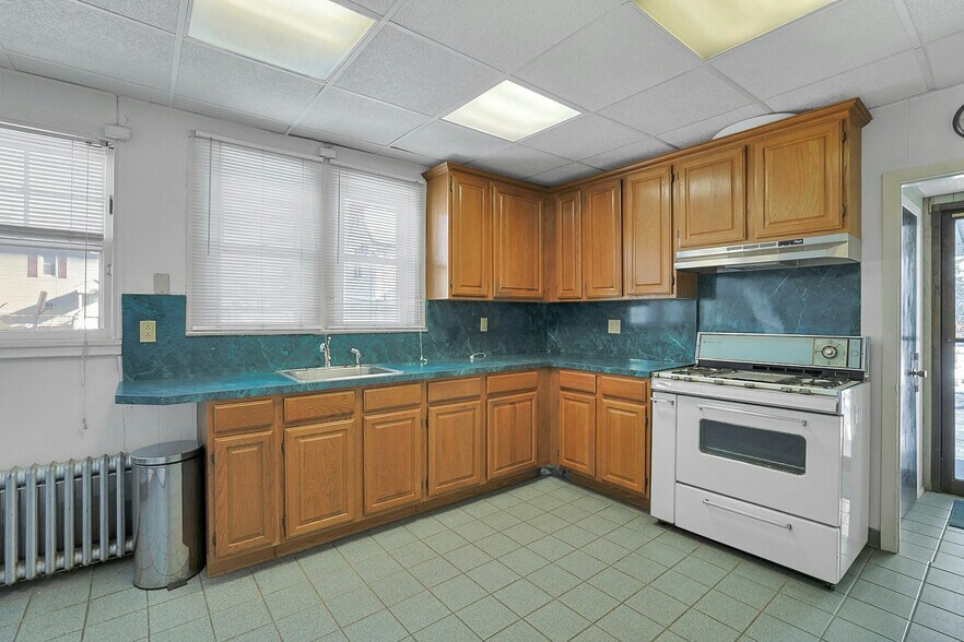 More Photos Of 162 Orange Ave, Suffern Office Residential For Sale