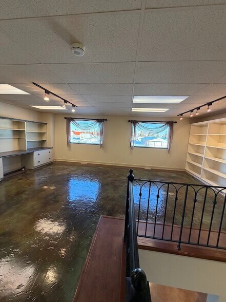 More Photos Of 11113 83 Av, Fort Saskatchewan Warehouse For Sale