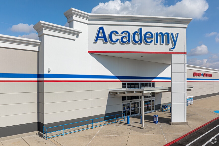 More Photos Of 61101-61125 Airport Rd, Slidell Unknown For Lease