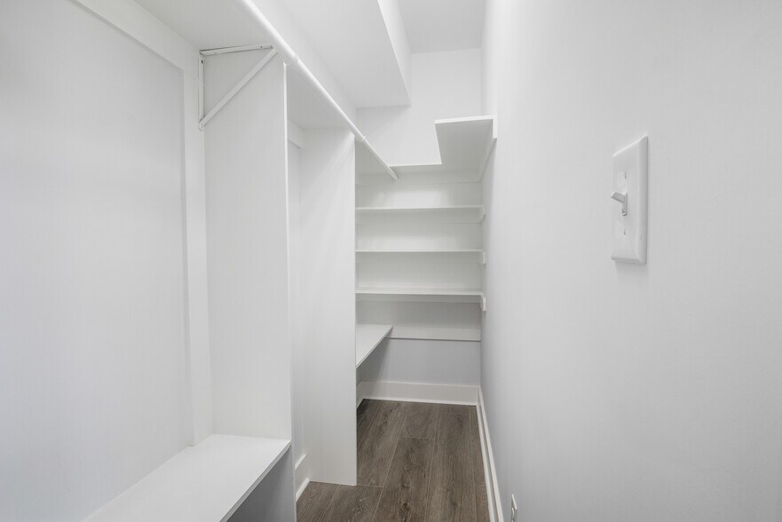 More Photos Of 2226-2232 Central Ave, Indianapolis Apartments For Sale