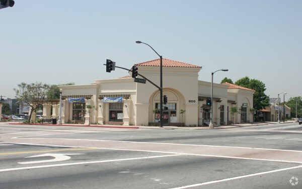More Photos Of 800 W Las Tunas Dr, San Gabriel Restaurant For Lease