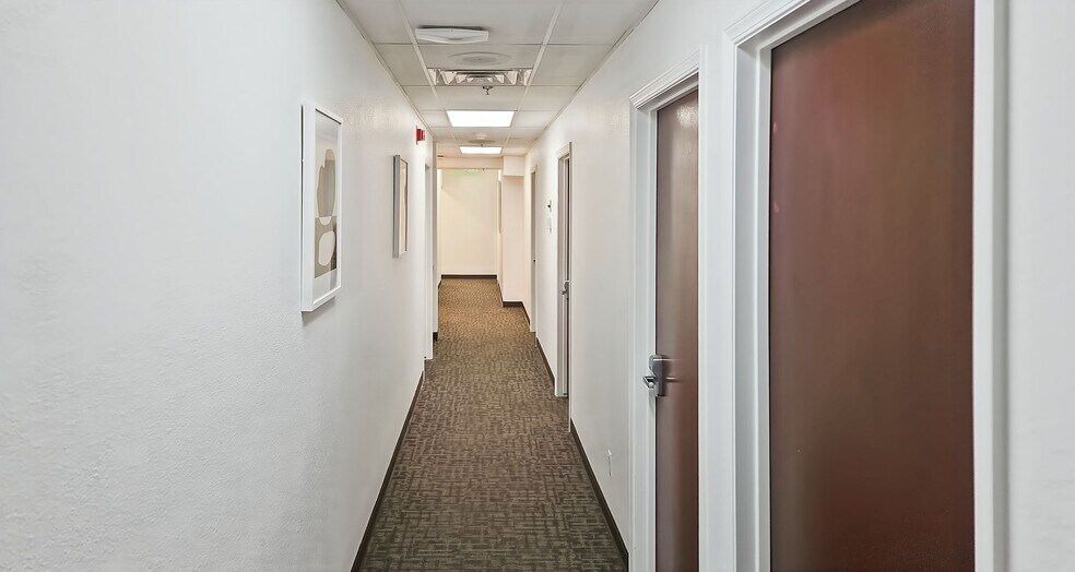 More Photos Of 1690 W Shaw Ave, Fresno Coworking Space