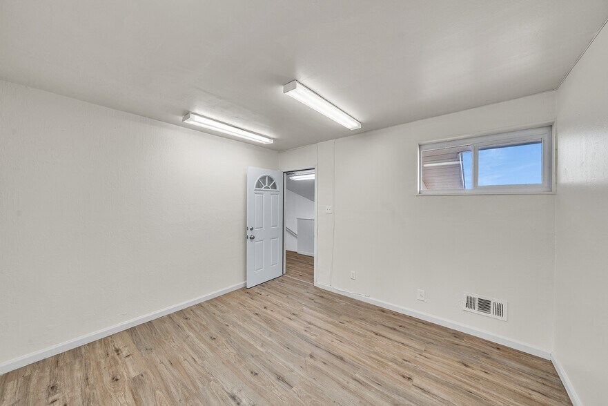 More Photos Of 2820 Broadmoor Ave, Concord Restaurant For Sale