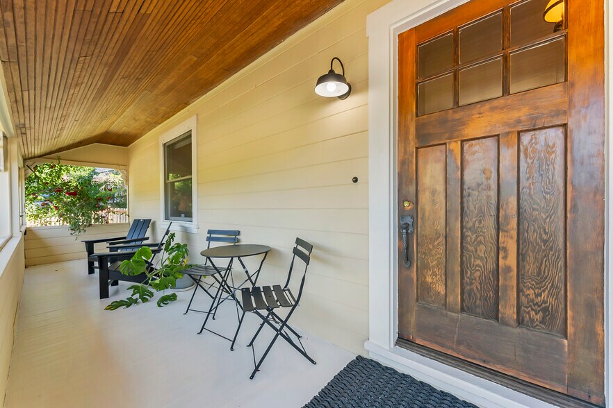 More Photos Of 14202 S State Highway 49, Amador City Hotel For Sale