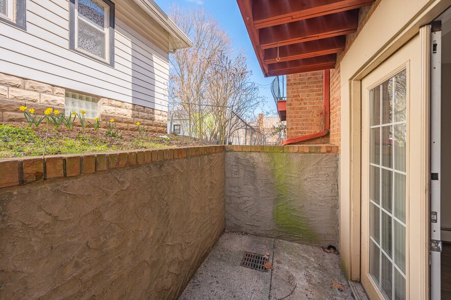 More Photos Of 2302 Salvador St, Cincinnati Apartments For Sale