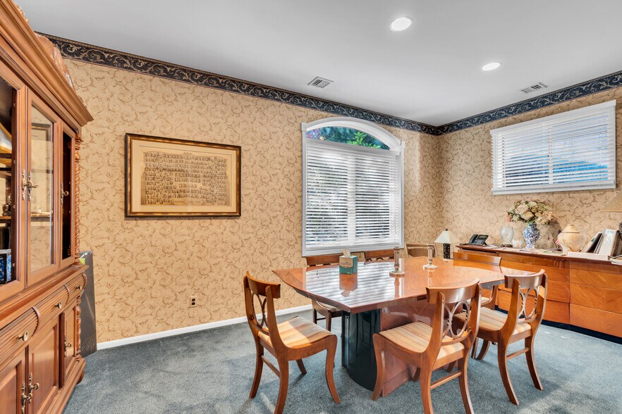 More Photos Of 148 W Veterans Hwy, Jackson Funeral Home For Sale