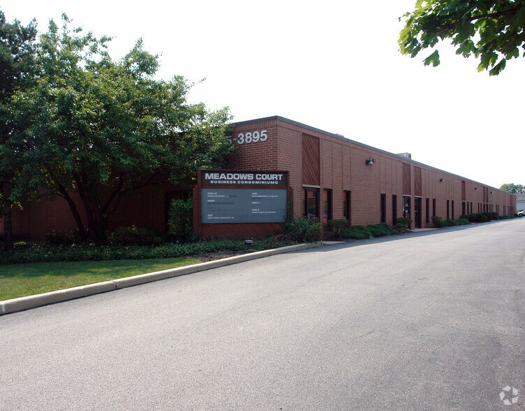 Primary Photo Of 3885 Industrial Ave, Rolling Meadows Warehouse For Sale