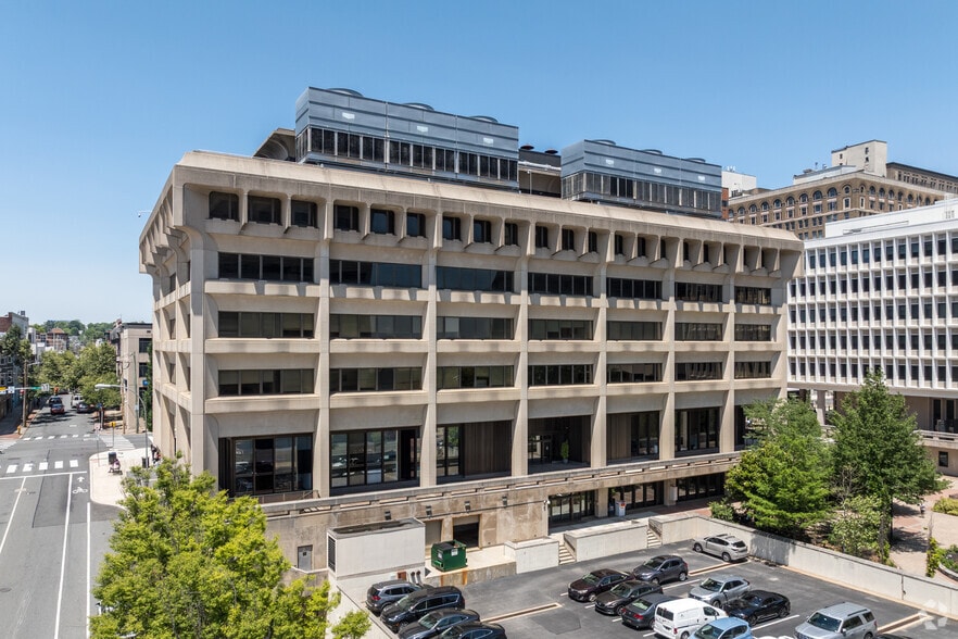 More Photos Of 800 N King St, Wilmington Office For Lease