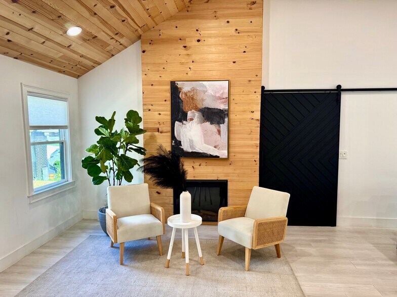 More Photos Of 4161 Roswell Rd NE, Atlanta General Retail For Sale