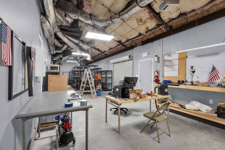 More Photos Of 22830 Fritz Ln, Spring Office Residential For Lease