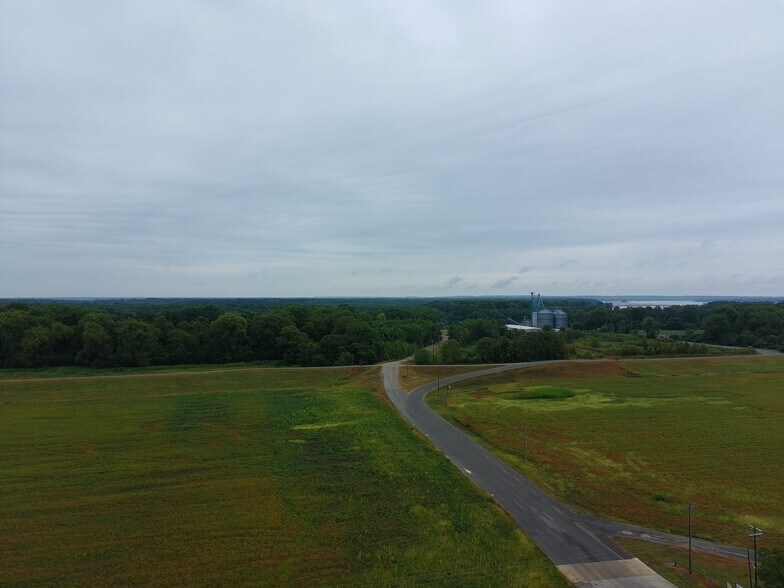 More Photos Of 1901 S State Highway 239, Osceola Specialty For Sale